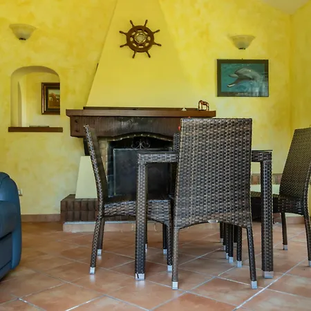 Corallo Borgo Montenero