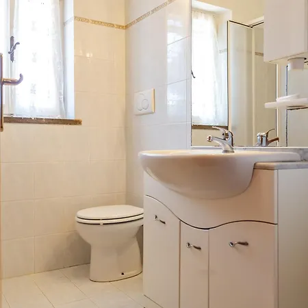 Corallo Villa Borgo Montenero