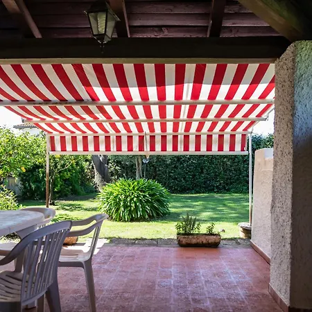 Corallo Villa Borgo Montenero
